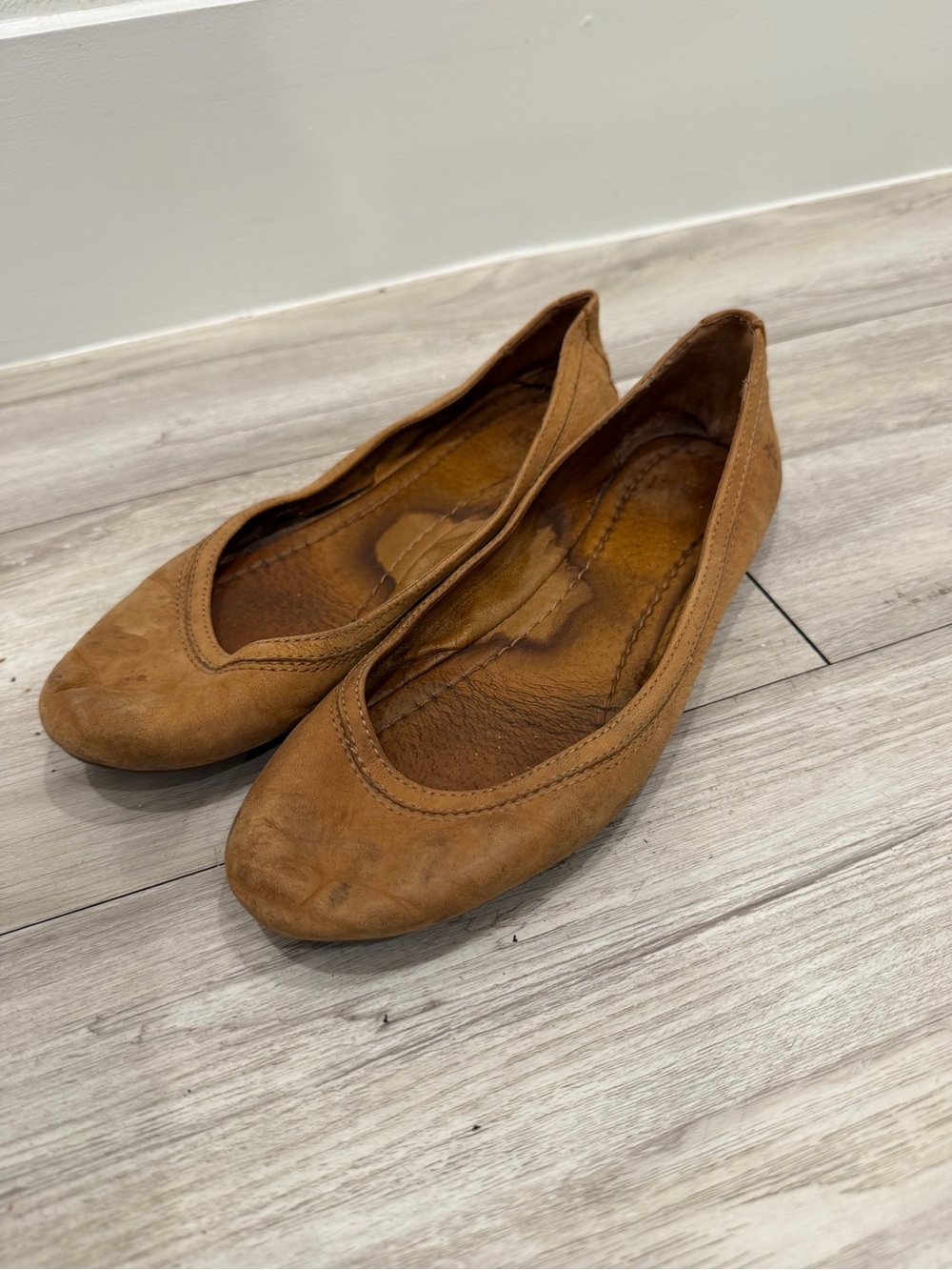 Frye Women’s Tan Suede Slip-On Ballet Flats